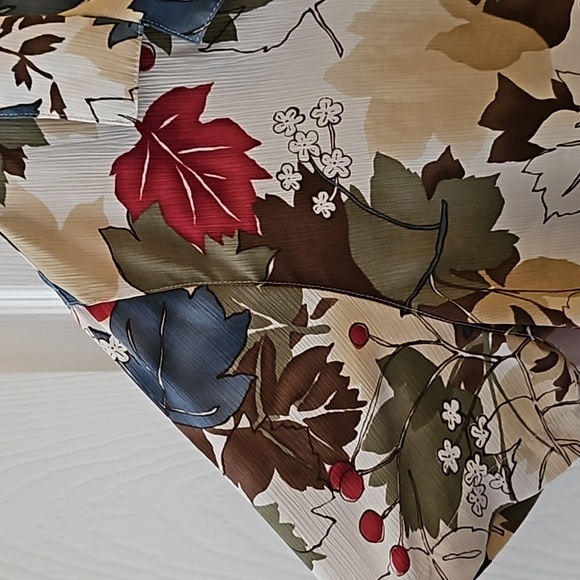 Autumn Foliage Button-down Shirt - Picture 3 of 8